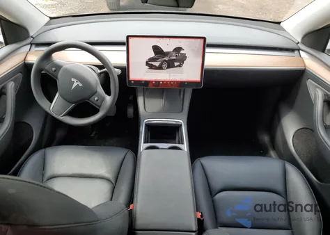 2024 Tesla Model Y from USA, damaged, VIN 7SAYGDEE5RF983821